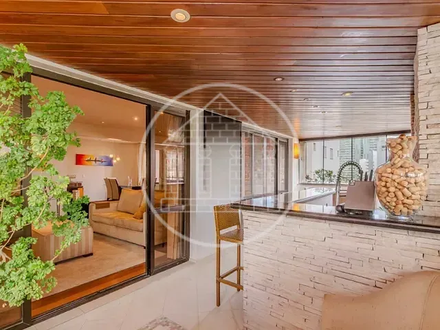 Apartamento com 233m² 4 quartos e 5 banheiros, para alugar, no bairro Vila Andrade em São Paulo
