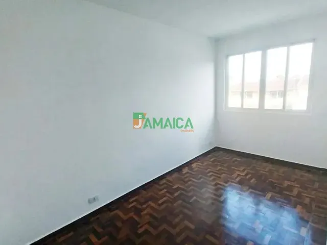 Apartamento 3 quartos e 1 banheiro, para alugar, no bairro Cajuru em Curitiba