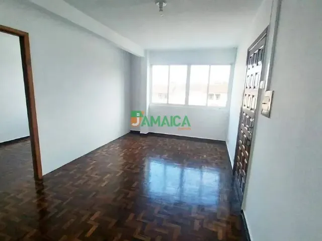Apartamento 3 quartos e 1 banheiro, para alugar, no bairro Cajuru em Curitiba