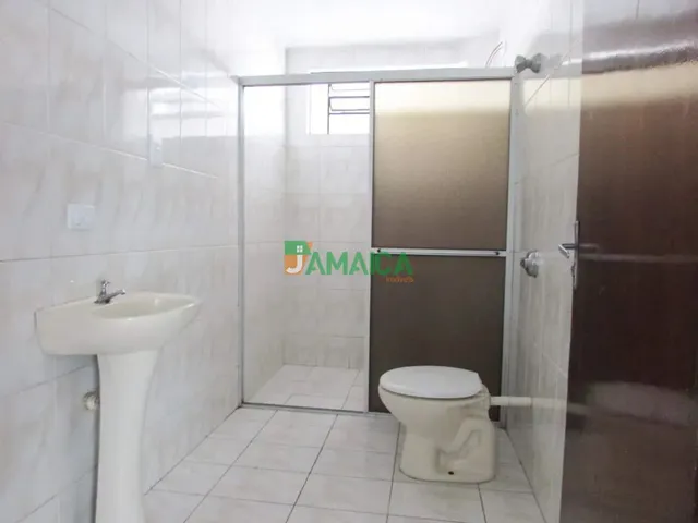 Apartamento 3 quartos e 1 banheiro, para alugar, no bairro Cajuru em Curitiba
