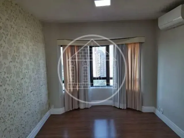 Apartamento com 160m² 3 quartos e 3 banheiros, para alugar, no bairro Jardim Morumbi em São Paulo