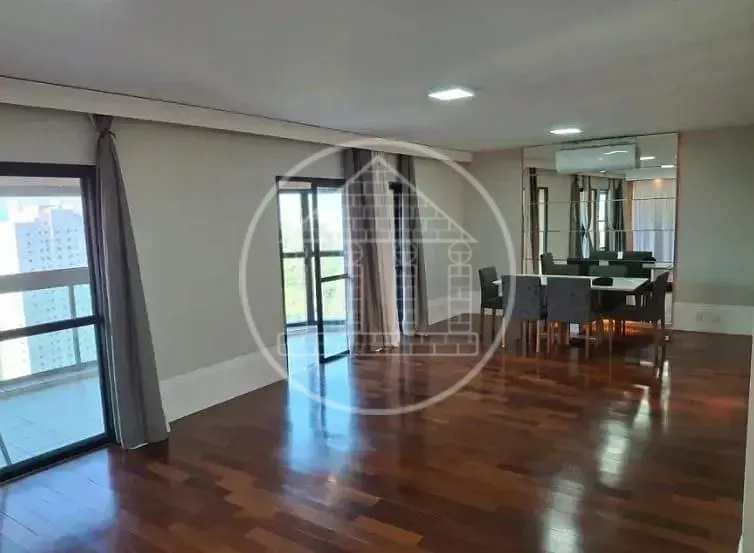Apartamento, 3 quartos, 160 m² - Foto 2
