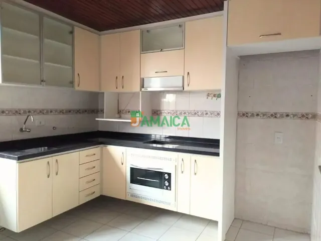 Apartamento 3 quartos e 1 banheiro, para alugar, no bairro Uberaba em Curitiba