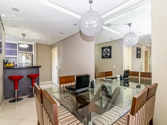 Apartamento 2 quartos e 2 banheiros, à venda, no bairro Xaxim em Curitiba