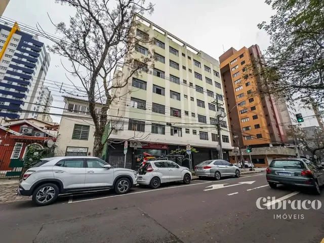 Apartamento 1 quarto e 1 banheiro, para alugar, no bairro Centro em Curitiba