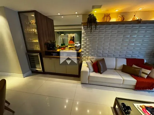 Apartamento com 170m² 4 quartos e 3 banheiros, à venda, no bairro Icaraí em Niterói