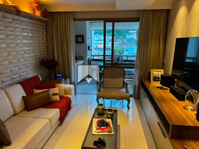 Apartamento com 170m² 4 quartos e 3 banheiros, à venda, no bairro Icaraí em Niterói