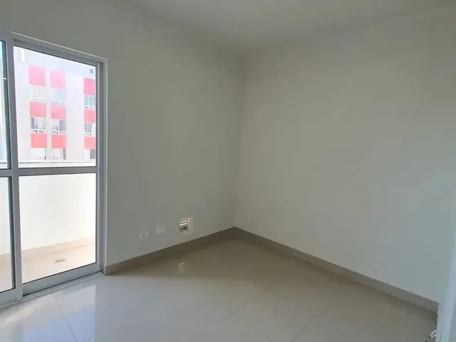 Apartamento 1 quarto e 1 banheiro, para alugar, no bairro Portão em Curitiba