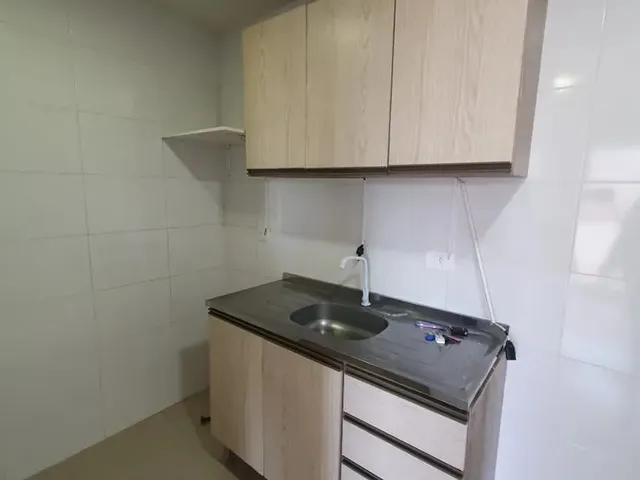 Apartamento 1 quarto e 1 banheiro, para alugar, no bairro Portão em Curitiba