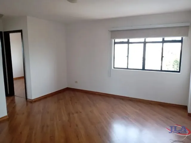 Apartamento 2 quartos e 1 banheiro, à venda, no bairro Boa Vista em Curitiba