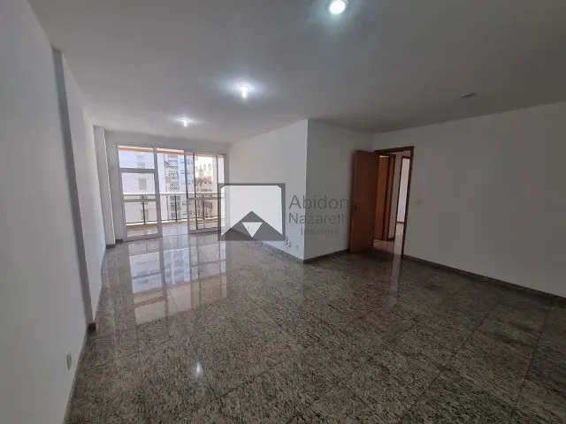 Apartamento 4 quartos e 2 banheiros, para alugar, no bairro Icaraí em Niterói