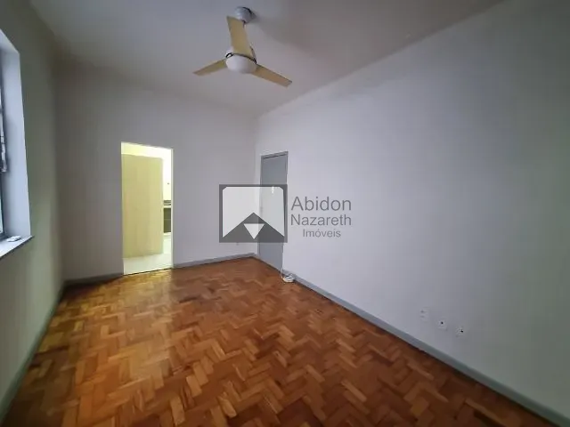 Apartamento com 100m² 3 quartos e 2 banheiros, à venda, no bairro Jardim Icarai em Niterói