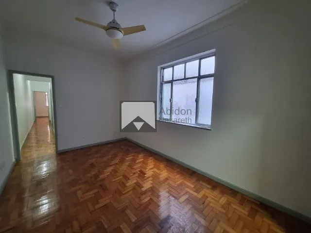 Apartamento com 100m² 3 quartos e 2 banheiros, à venda, no bairro Jardim Icarai em Niterói