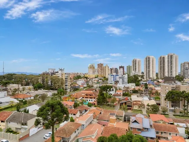 Apartamento 2 quartos e 2 banheiros, à venda, no bairro Cristo Rei em Curitiba