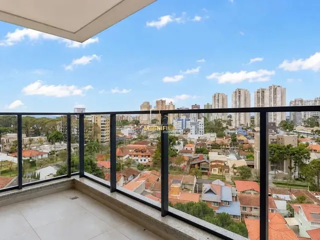 Apartamento 2 quartos e 2 banheiros, à venda, no bairro Cristo Rei em Curitiba