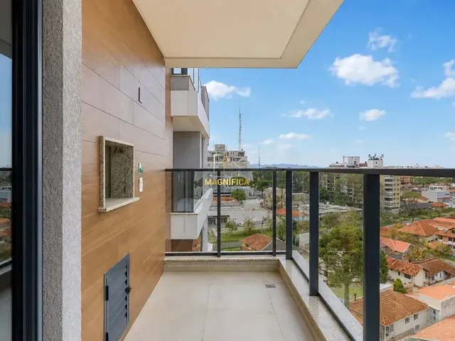 Apartamento 2 quartos e 2 banheiros, à venda, no bairro Cristo Rei em Curitiba