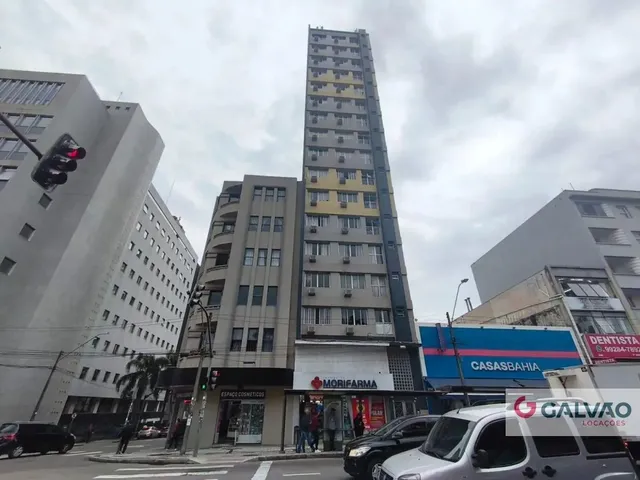 Apartamento 1 quarto e 1 banheiro, para alugar, no bairro Centro em Curitiba