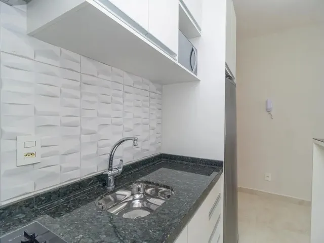Apartamento 1 quarto e 1 banheiro, para alugar, no bairro Centro em Curitiba