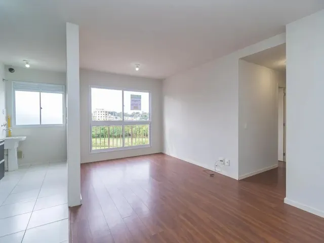 Apartamento 2 quartos e 1 banheiro, para alugar, no bairro Campo Comprido em Curitiba
