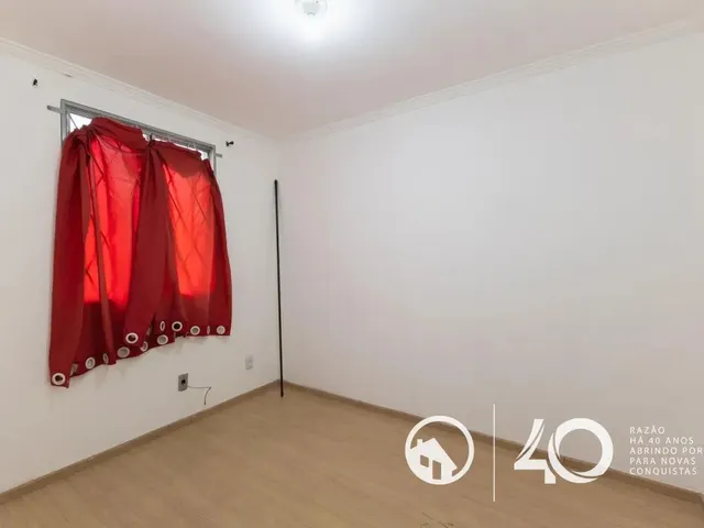 Apartamento 2 quartos e 1 banheiro, para alugar, no bairro Sítio Cercado em Curitiba