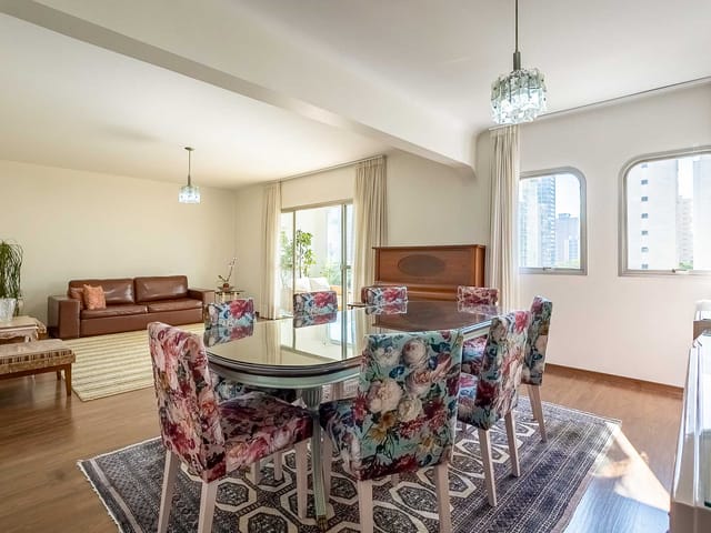 Foto do Apartamento - Apartamento à venda no prestigioso bairro de Indianópolis, localizado na cidade de São Paulo. | Vista Livre