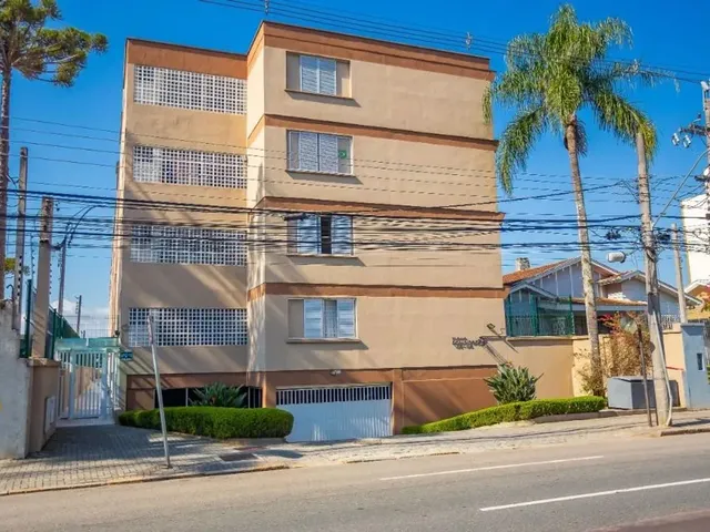 Apartamento 2 quartos e 1 banheiro, para alugar, no bairro Alto da Glória em Curitiba
