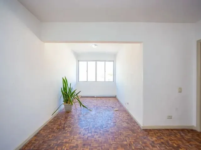 Apartamento 2 quartos e 1 banheiro, para alugar, no bairro Alto da Glória em Curitiba