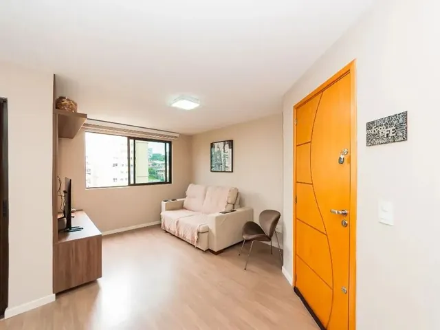 Apartamento 2 quartos e 2 banheiros, à venda, no bairro Vila Izabel em Curitiba