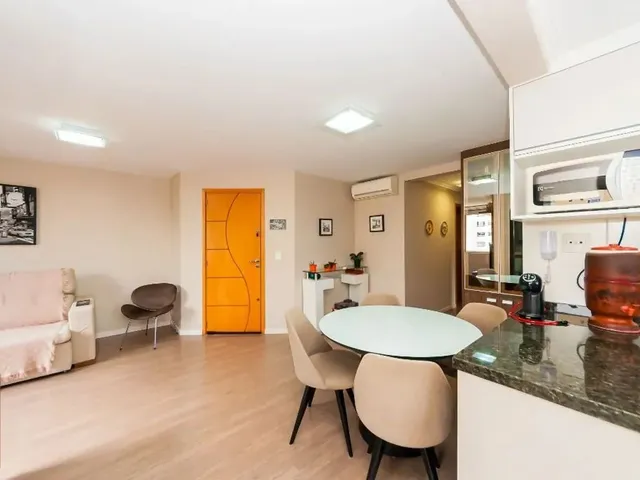 Apartamento 2 quartos e 2 banheiros, à venda, no bairro Vila Izabel em Curitiba
