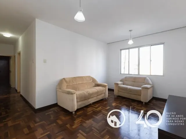 Apartamento 3 quartos e 2 banheiros, para alugar, no bairro Centro em Curitiba