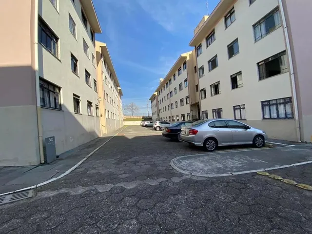 Apartamento 2 quartos e 1 banheiro, para alugar, no bairro Boa Vista em Curitiba