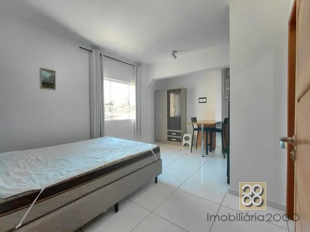 Apartamento 1 quarto e 1 banheiro, para alugar, no bairro Alto Da Xv em Curitiba