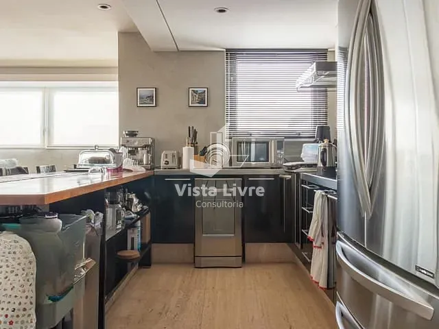 Apartamento com 180m² 2 quartos e 2 banheiros, à venda, no bairro Vila Nova Conceição em São Paulo