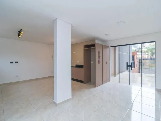 Apartamento 1 quarto e 1 banheiro, para alugar, no bairro Vila Izabel em Curitiba