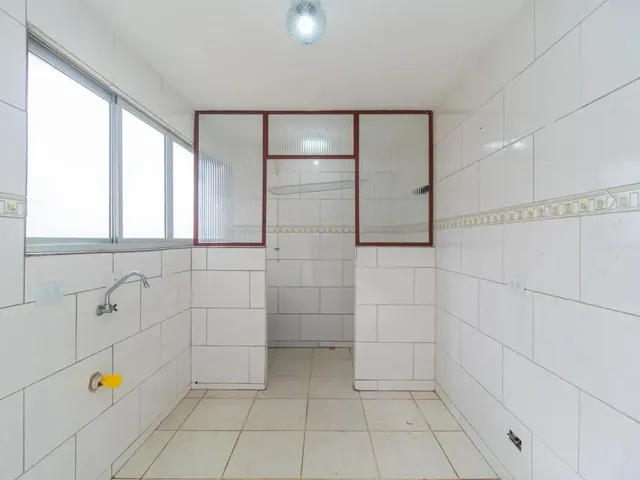 Apartamento 3 quartos e 1 banheiro, para alugar, no bairro Campo Comprido em Curitiba