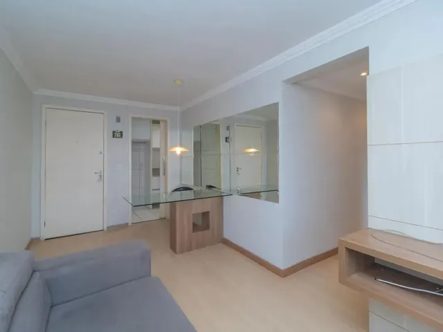 Apartamento 3 quartos e 1 banheiro, para alugar, no bairro Campo Comprido em Curitiba