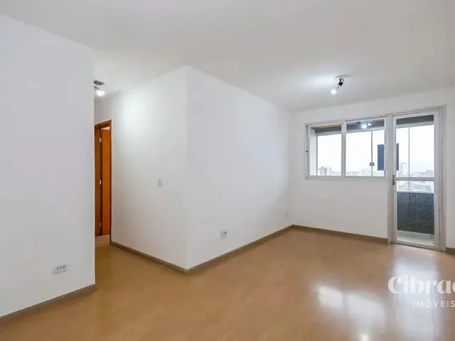 Apartamento 2 quartos e 3 banheiros, para alugar, no bairro Rebouças em Curitiba