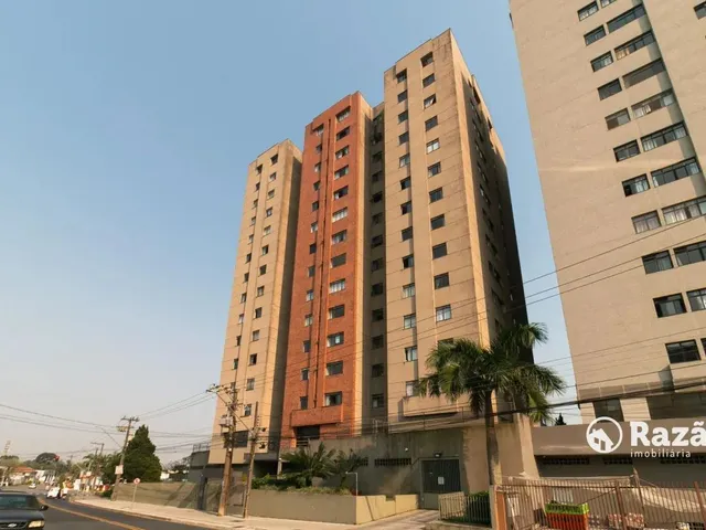 Apartamento 2 quartos e 1 banheiro, para alugar, no bairro Novo Mundo em Curitiba