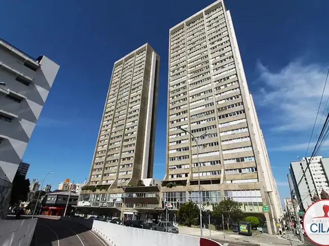 Apartamento 1 quarto e 1 banheiro, à venda, no bairro Centro em Curitiba