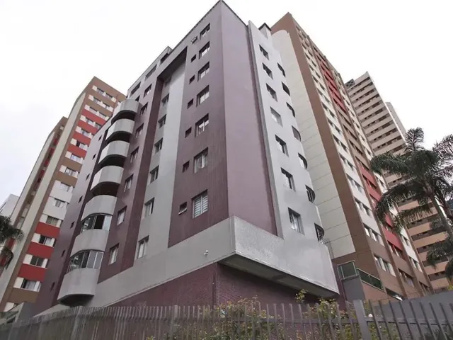 Apartamento 2 quartos e 1 banheiro, para alugar, no bairro Bigorrilho em Curitiba