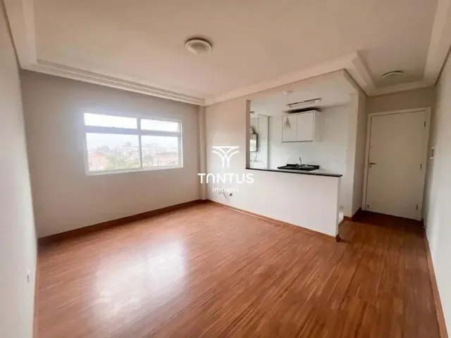 Apartamento 2 quartos e 1 banheiro, para alugar, no bairro Bacacheri em Curitiba