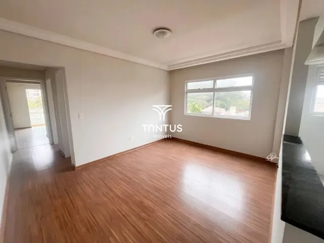 Apartamento 2 quartos e 1 banheiro, para alugar, no bairro Bacacheri em Curitiba