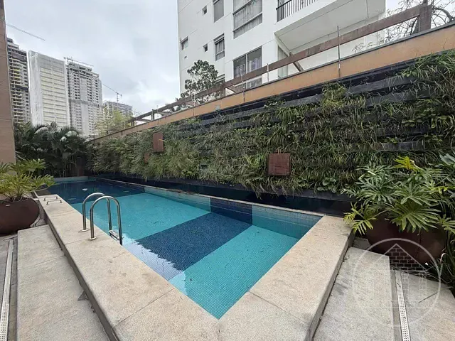 Apartamento 1 quarto e 1 banheiro, à venda ou para alugar, no bairro Cidade Monções em São Paulo