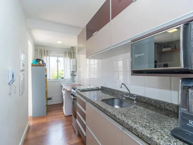 Apartamento 3 quartos e 1 banheiro, para alugar, no bairro Orleans em Curitiba