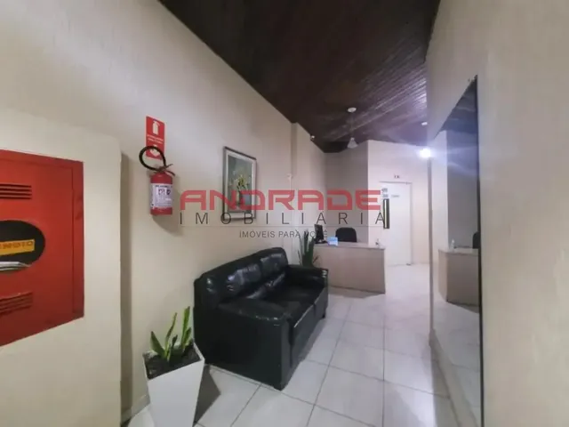 Apartamento 1 quarto e 1 banheiro, à venda, no bairro Centro em Curitiba