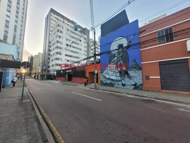 Apartamento 1 quarto e 1 banheiro, à venda, no bairro Centro em Curitiba