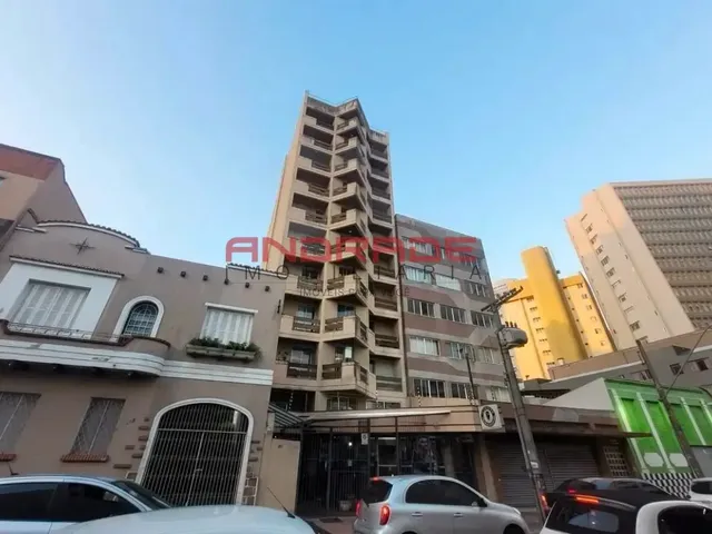 Apartamento 1 quarto e 1 banheiro, à venda, no bairro Centro em Curitiba