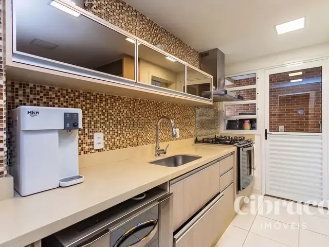 Apartamento 3 quartos e 2 banheiros, à venda, no bairro Mossunguê em Curitiba