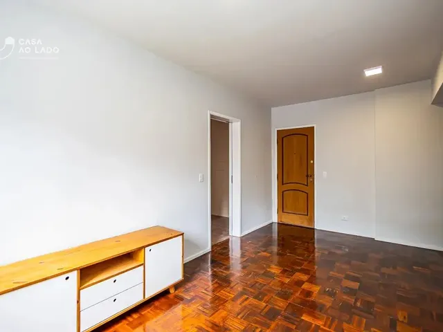 Apartamento 2 quartos e 1 banheiro, à venda, no bairro Água Verde em Curitiba
