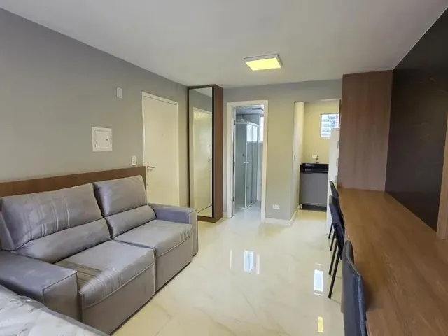 Apartamento 1 quarto e 1 banheiro, para alugar, no bairro Centro em Curitiba